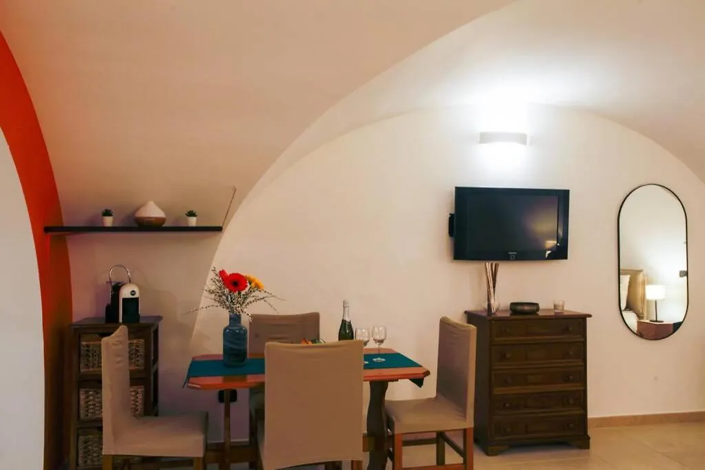 Domus Midi - Nel Centro Della Citta Apartment Bari Italy